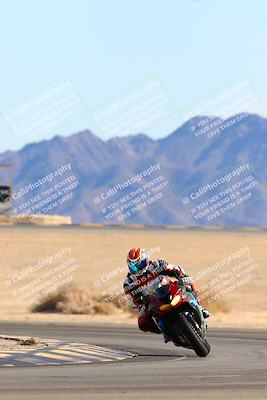 media/Jan-08-2022-SoCal Trackdays (Sat) [[1ec2777125]]/Turn 4 (1145am)/